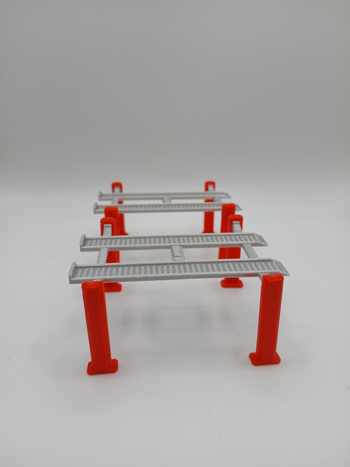 1:87 HO Scale Red 4-Post Car Lift Garage Workshop Diorama Kit