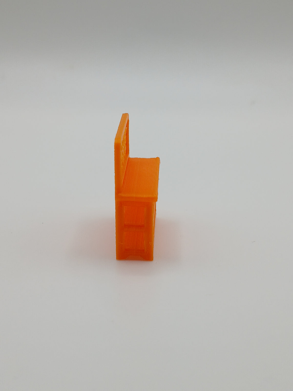 1:87 HO Scale Orange Work Bench 3D Printed Garage Workshop Diorama Accessory