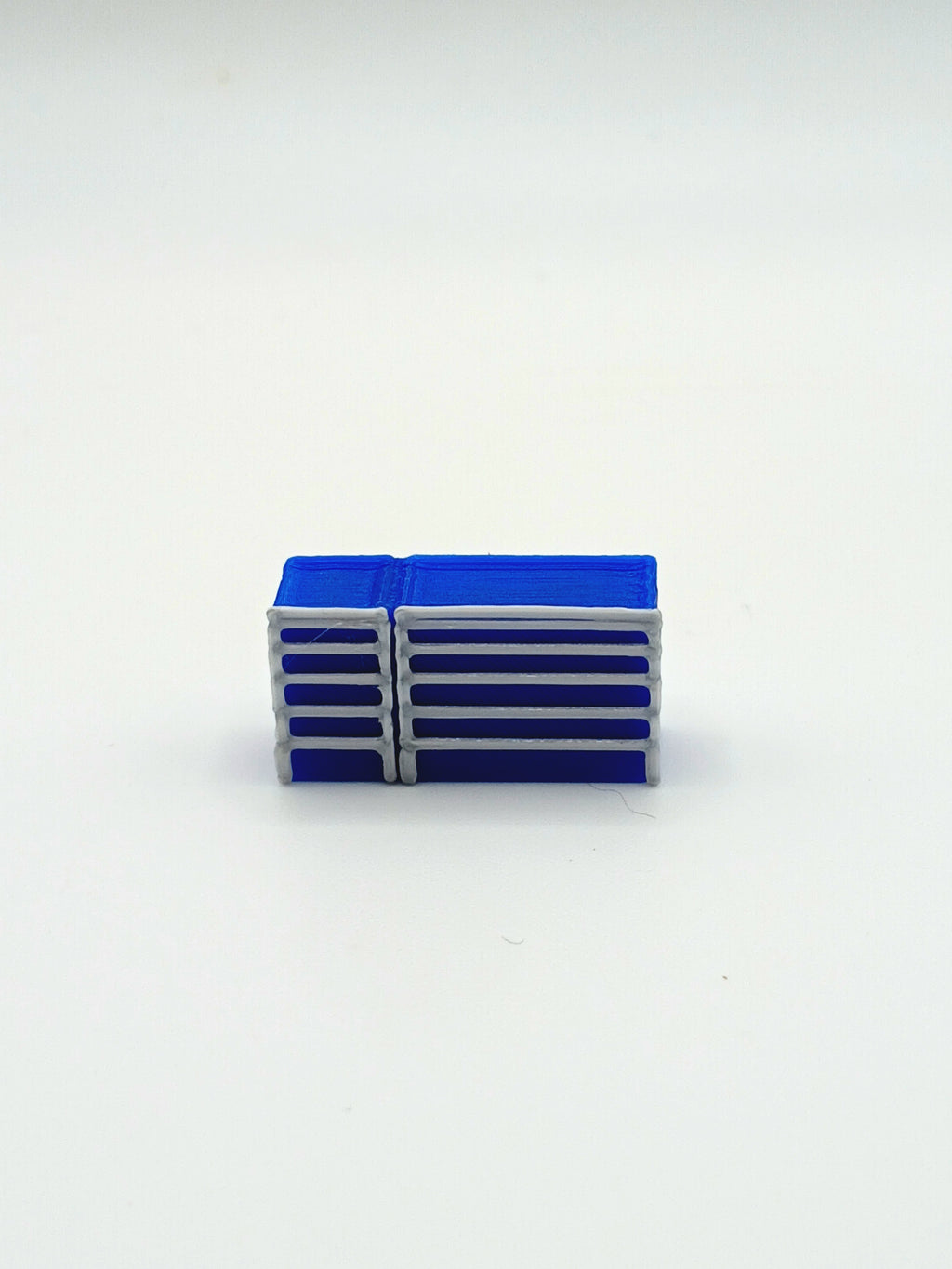 1:64 Scale Blue Silver Toolbox Garage Diecast Diorama Accessory