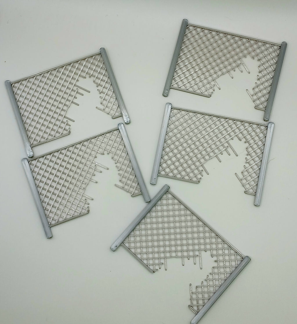 1:64 Scale Broken Silver Fence Diecast Diorama Accessory