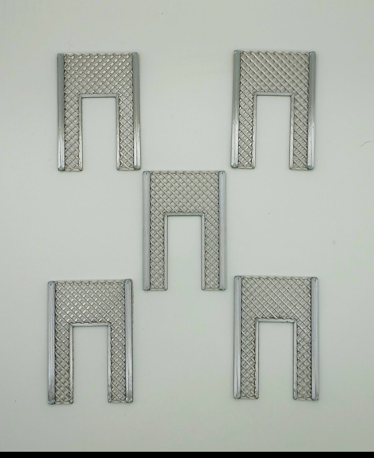 1:64 Scale Silver Fence with Pedestrian Opening Diorama