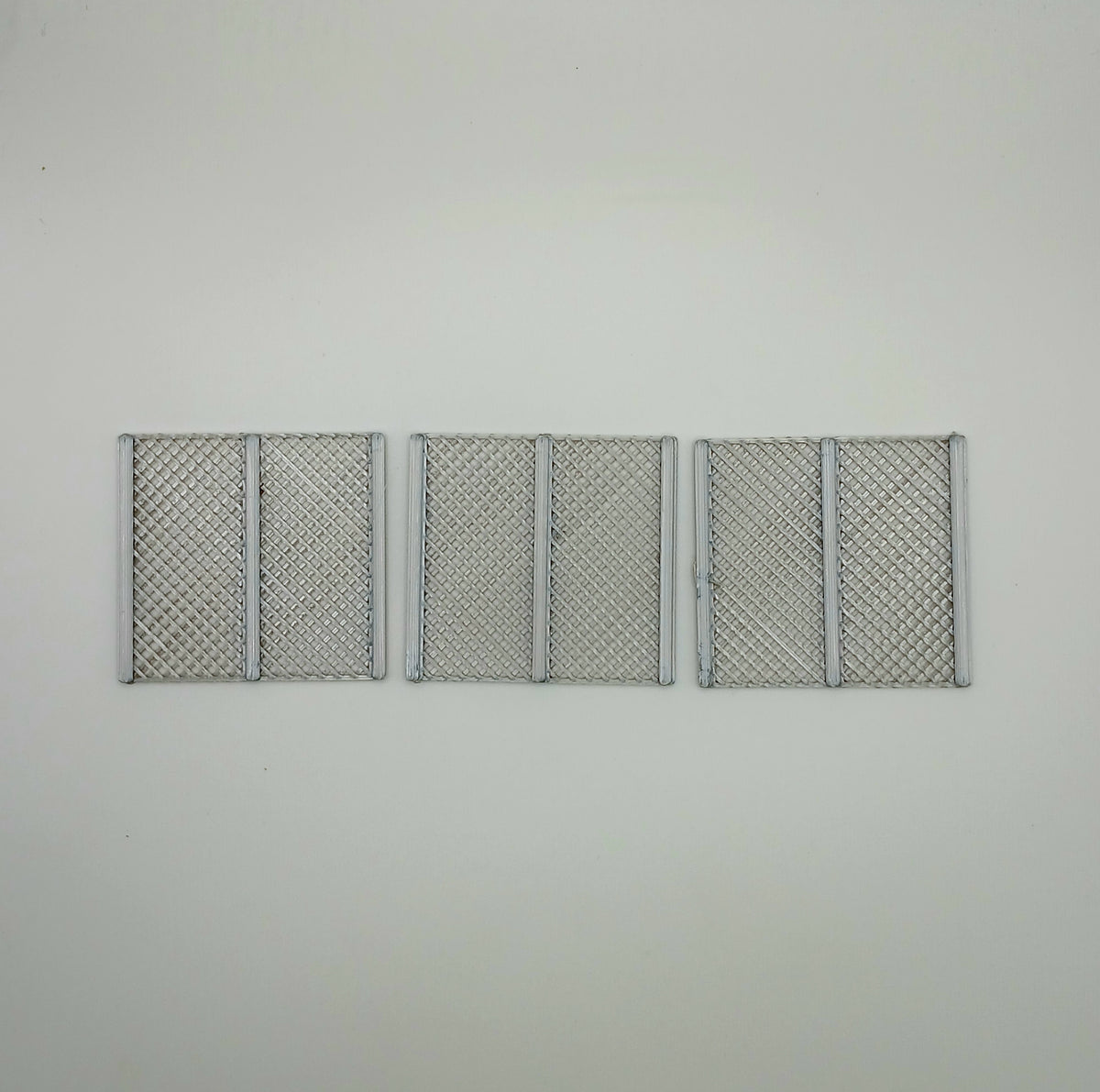 1:64 Scale Silver Two Panel Fence Diecast Diorama Accessory