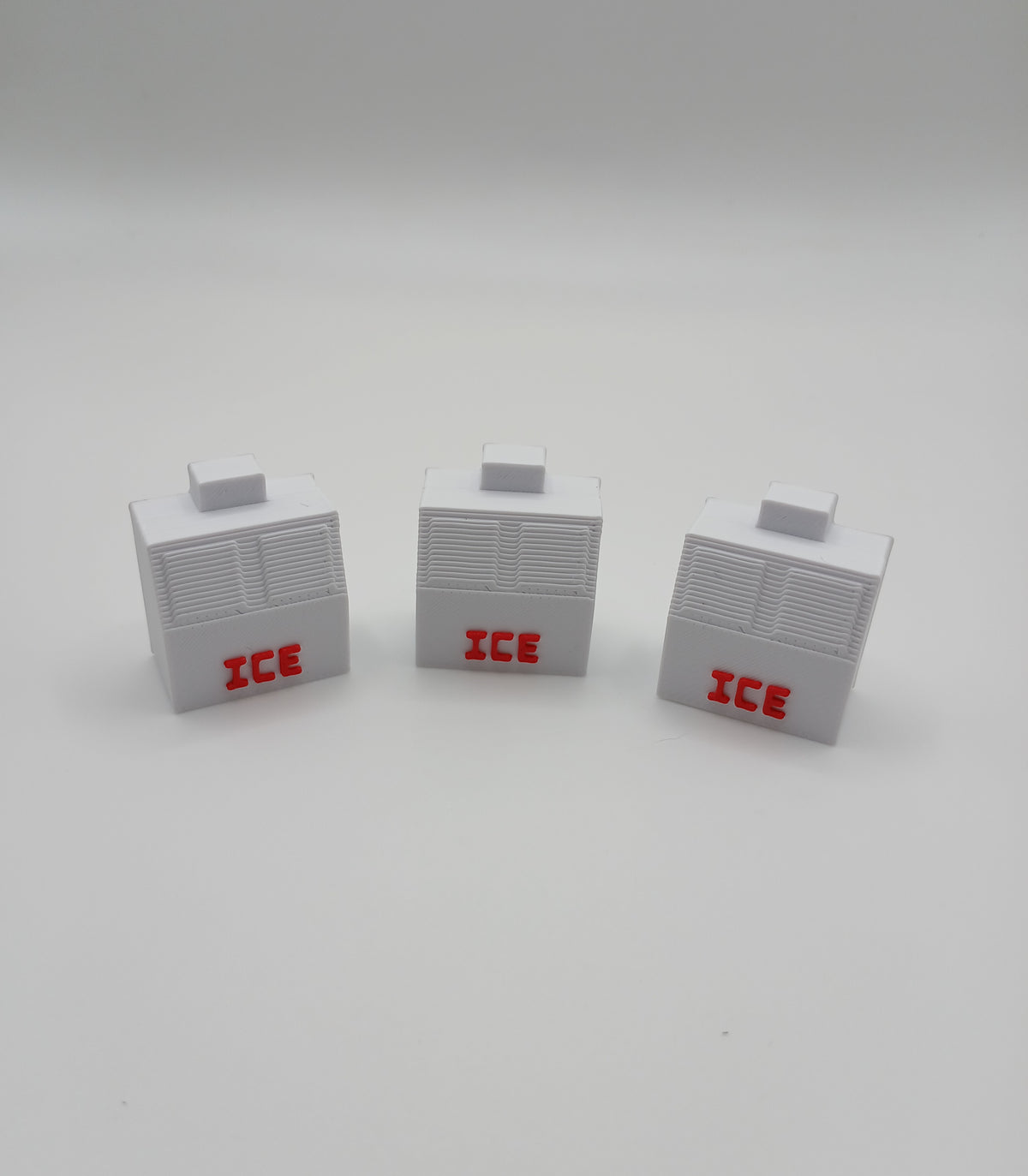 1:64 Scale White Ice Box 3D Printed Diecast Diorama Accessory