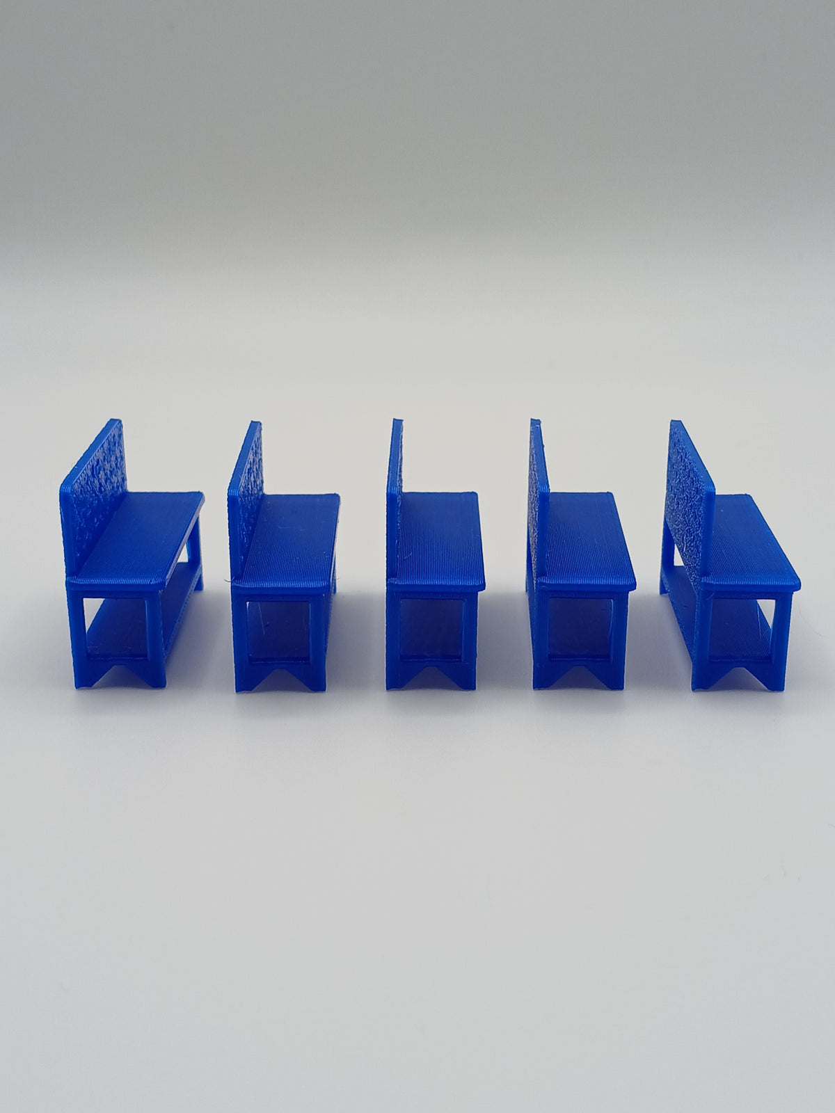 1:64 Scale Blue Workbench – 3D Printed Garage Diorama Accessory