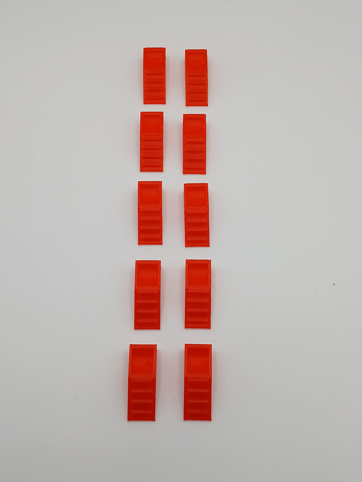 1:64 Scale Red Car Ramps Set of 2 Garage Diorama Accessory