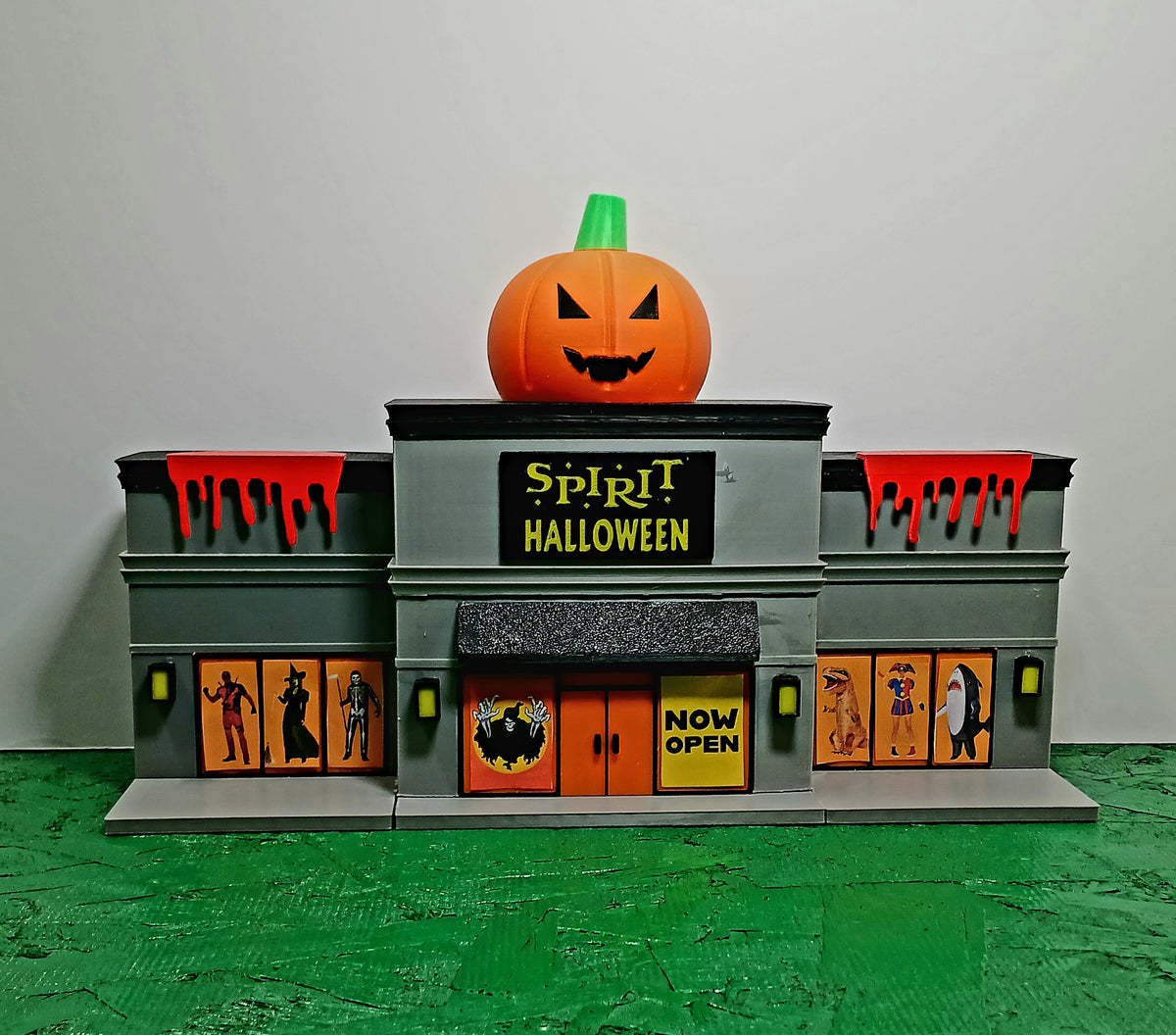 1:64 Scale Spirit Halloween Store 3D Printed Diorama Building Kit